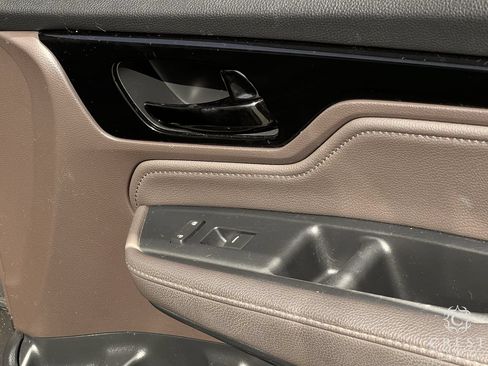 Used 2020 Honda Odyssey Elite image 25