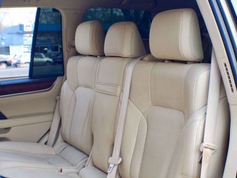 Used 2018 Lexus LX 570 4WD w/ Luxury Package image 52
