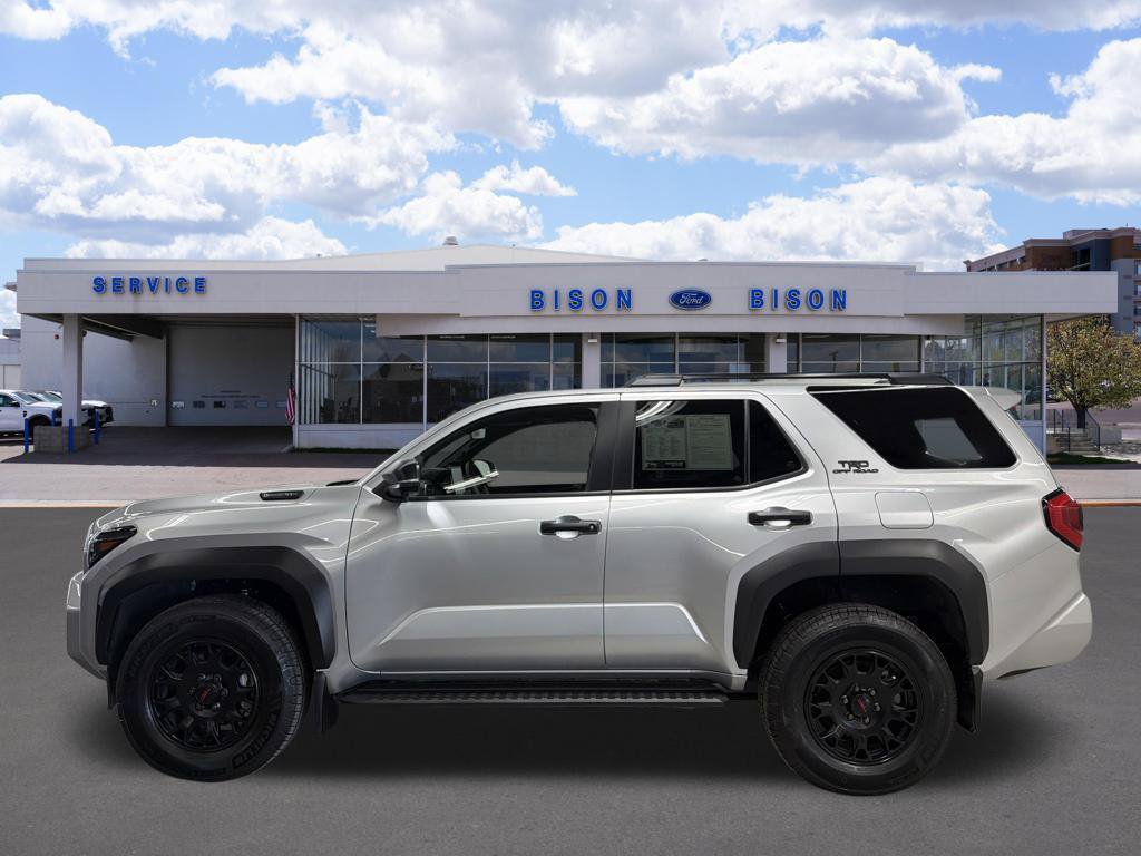 Used 2025 Toyota 4Runner TRD Off-Road Premium AWD/4WD image 6