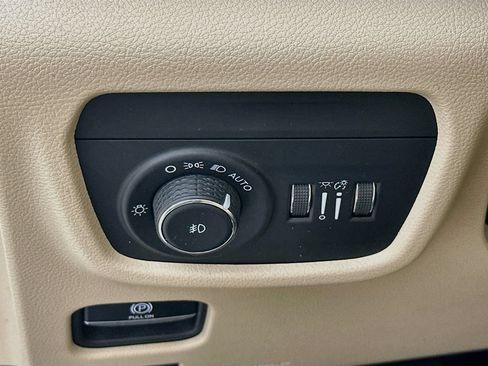 Certified 2021 Jeep Grand Cherokee L Limited AWD/4WD image 17