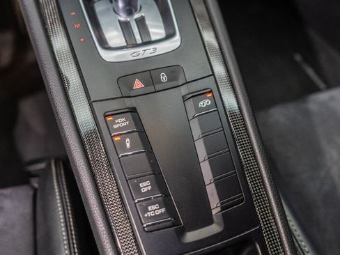 Used 2018 Porsche 911 GT3 RWD image 81