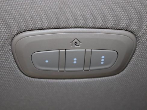 Used 2021 RAM 1500 Laramie RWD image 33