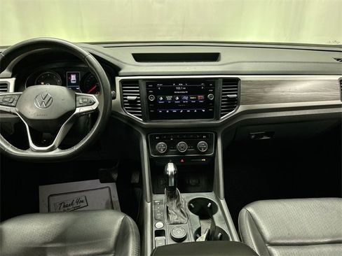 Used 2021 Volkswagen Atlas Cross Sport SE image 23