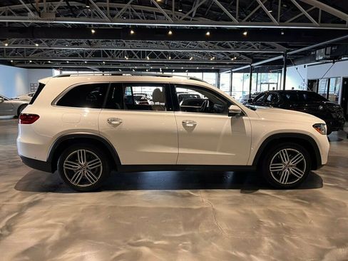 Used 2024 Mercedes-Benz GLS 450 4MATIC image 6