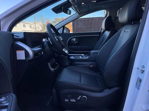 New 2026 Hyundai Ioniq 9 Limited image 9