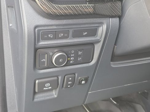 Used 2022 Ford F150 Lariat w/ Equipment Group 502A High AWD/4WD image 19