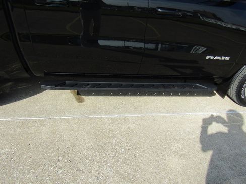 Used 2021 RAM 1500 Big Horn image 10