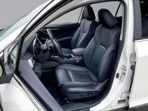 Certified 2024 Subaru Outback Limited image 26