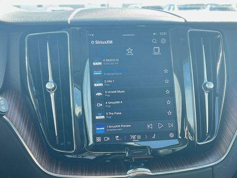 Certified 2023 Volvo XC60 B5 Plus w/ Protection Package Premier image 18