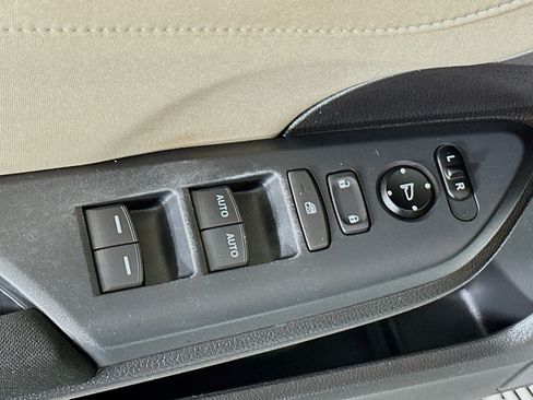 Used 2019 Honda Civic EX image 14