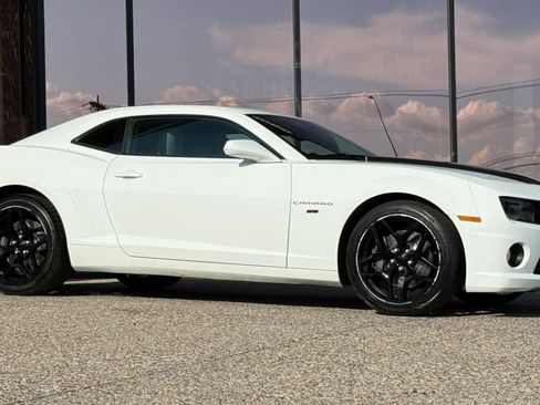 Used 2010 Chevrolet Camaro SS w/ RS Package RWD image 16