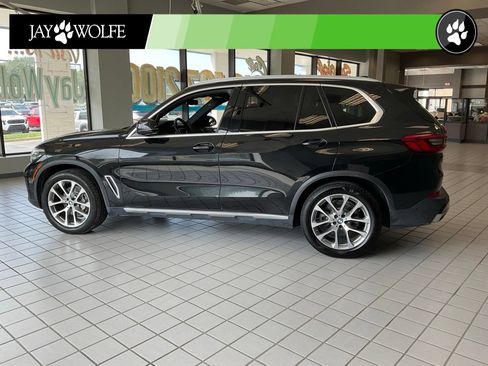 Used 2019 BMW X5 xDrive40i w/ Convenience Package AWD/4WD image 4