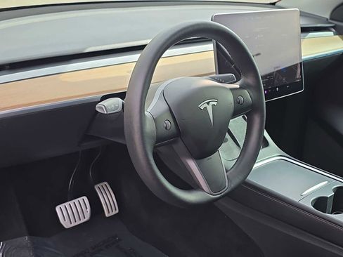 Used 2021 Tesla Model Y Performance image 2