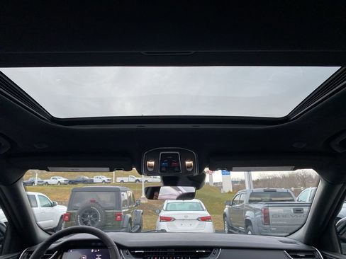 Used 2025 Jeep Grand Cherokee Altitude image 20