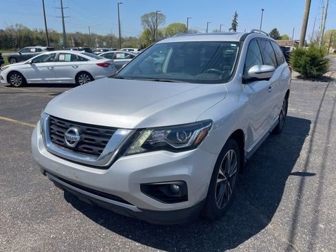 Used 2017 Nissan Pathfinder Platinum w/ Family Entertainment Package image 1