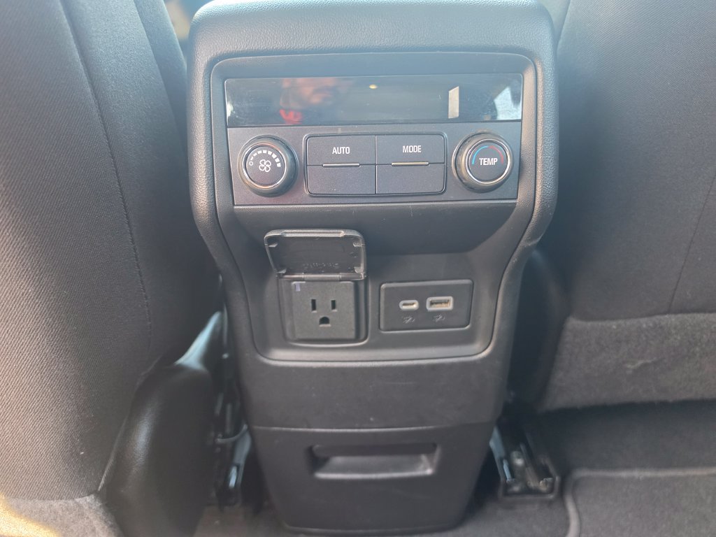 Certified 2021 GMC Acadia SLE w/ Driver Convenience Package FWD image 40