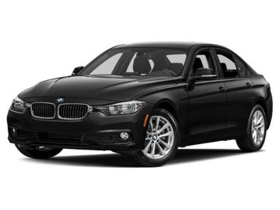 Used 2018 BMW 320i xDrive Sedan w/ Convenience Package