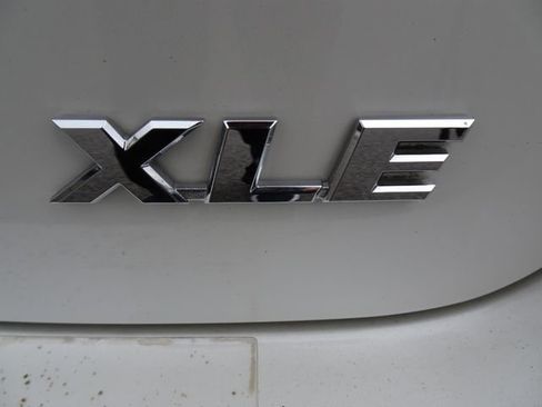 Used 2015 Toyota Highlander XLE image 43