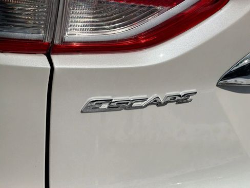 Used 2016 Ford Escape Titanium w/ Equipment Group 301A image 13