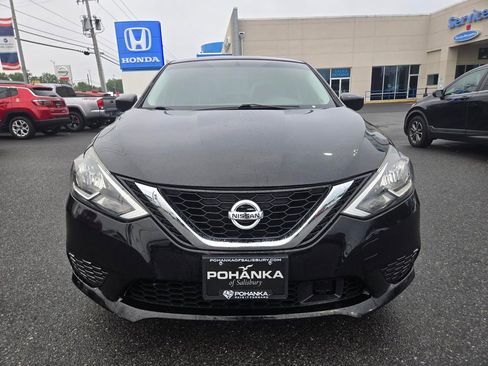 Used 2019 Nissan Sentra SV FWD image 2