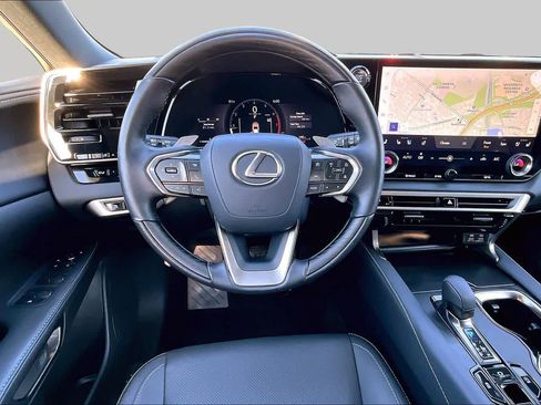 Used 2026 Lexus RX 350 Premium w/ Accessory Package (2T) FWD image 5