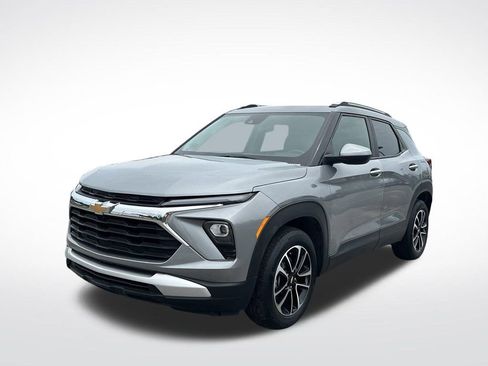 Certified 2026 Chevrolet TrailBlazer LT w/ LT Cold Weather Package FWD image 1