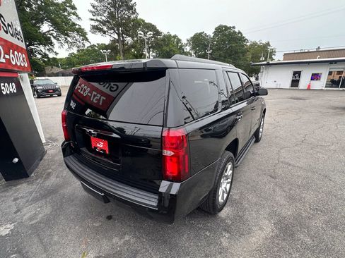 Used 2019 Chevrolet Tahoe LT AWD/4WD image 3