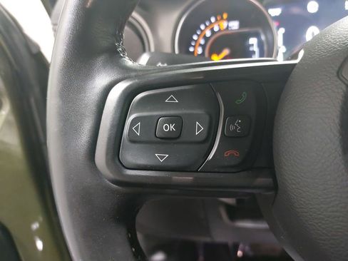 Used 2022 Jeep Gladiator Sport image 16