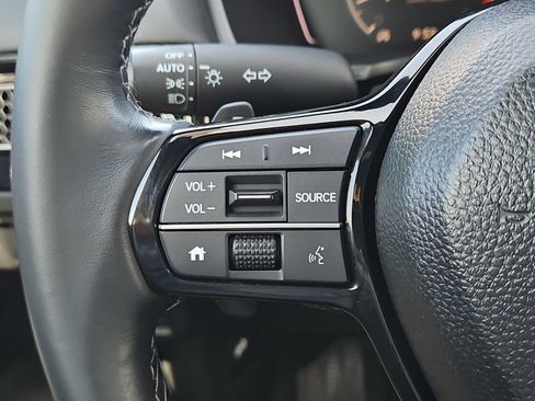 Used 2025 Honda Civic Sport image 29