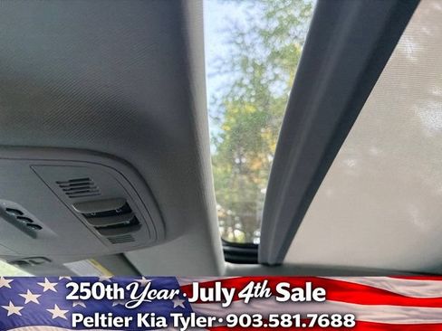 Used 2012 Buick LaCrosse Touring FWD image 23