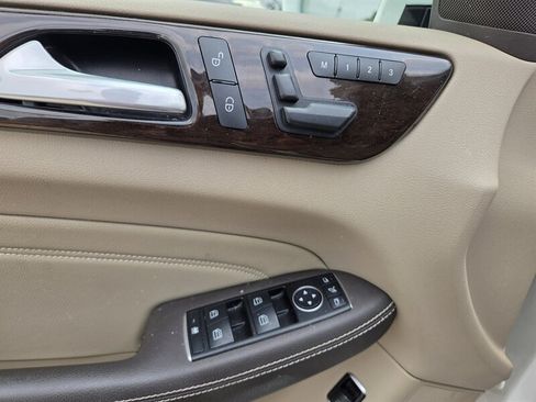 Used 2015 Mercedes-Benz ML 350 4MATIC image 11