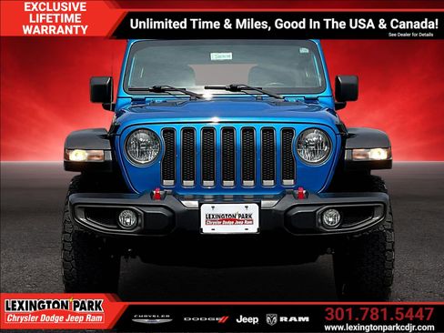 Used 2023 Jeep Wrangler Unlimited Rubicon w/ Cold Weather Group AWD/4WD image 2