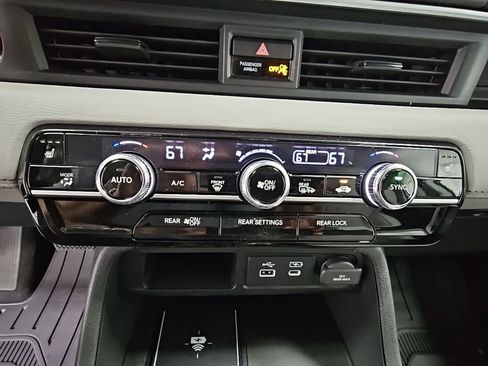 New 2025 Honda Pilot Touring image 20