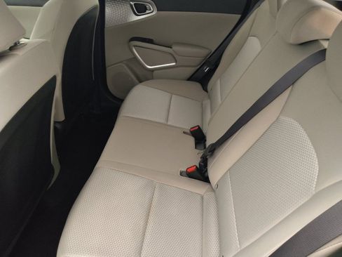 Used 2023 Kia Soul LX w/ Option Group 015 image 18