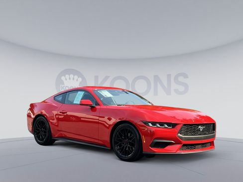 Used 2024 Ford Mustang Coupe RWD image 2