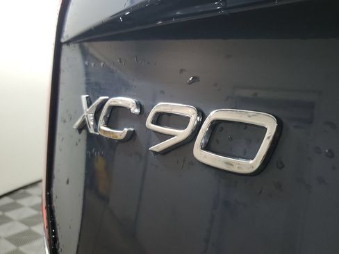 Used 2026 Volvo XC90 B6 Plus w/ Protection Package Premier AWD/4WD image 10