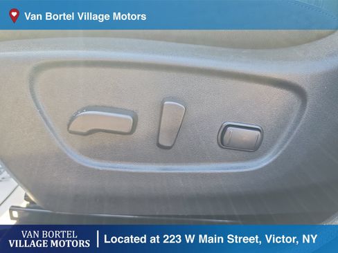 Used 2020 Nissan Rogue SV AWD/4WD image 11