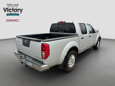 Used 2019 Nissan Frontier SV image 17
