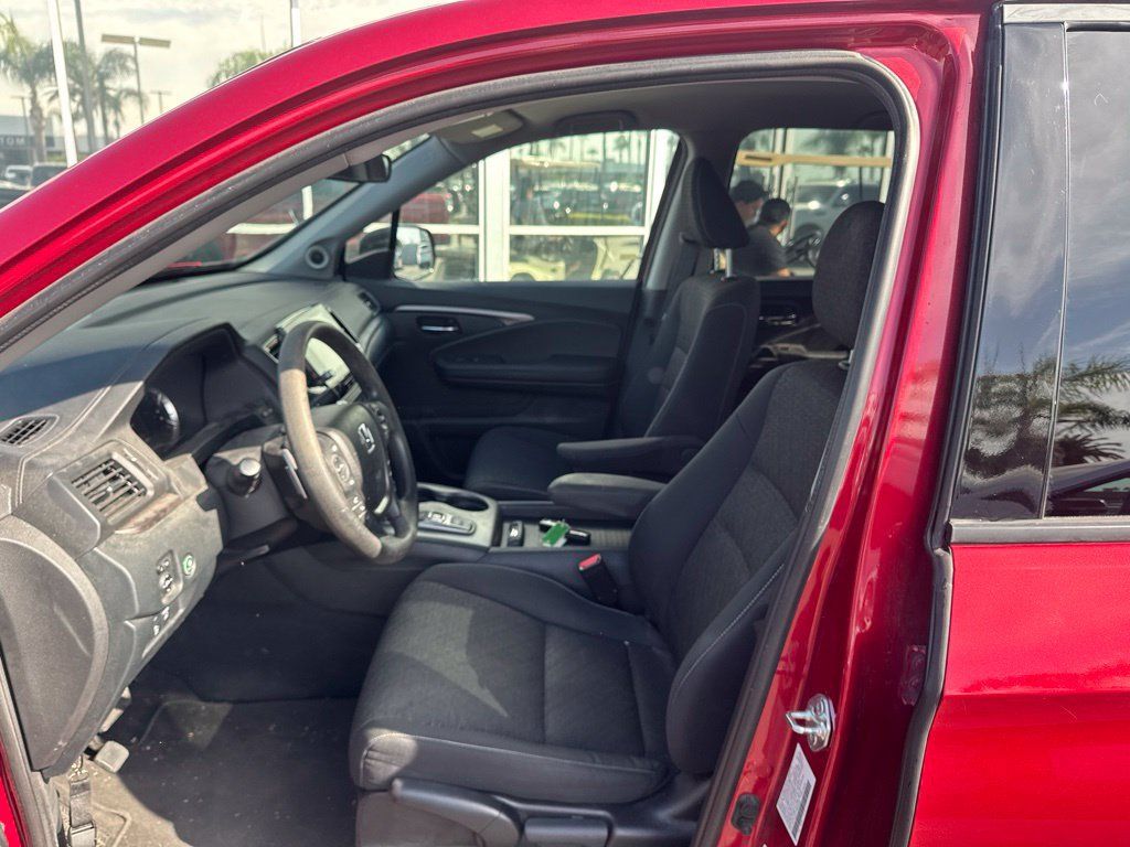 Used 2023 Honda Ridgeline Sport image 19