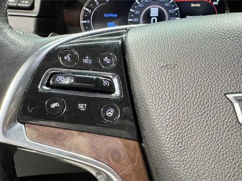 Used 2018 Cadillac Escalade ESV Premium Luxury image 26