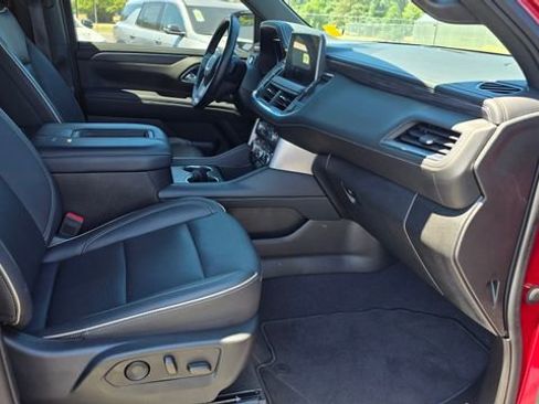 Used 2023 GMC Yukon SLT image 15