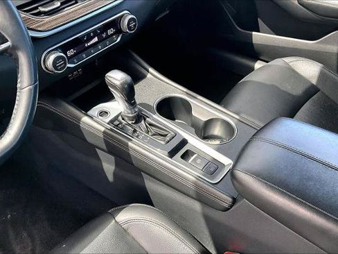 Certified 2019 Nissan Altima 2.5 SL FWD image 17