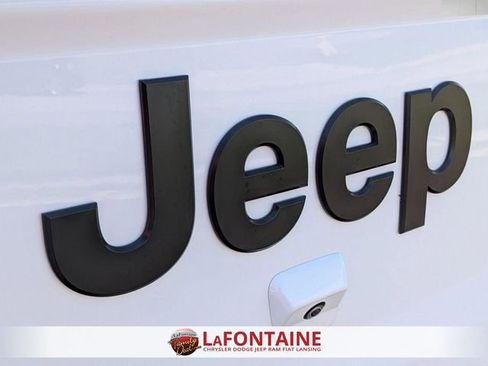 Certified 2024 Jeep Gladiator Sport AWD/4WD image 10
