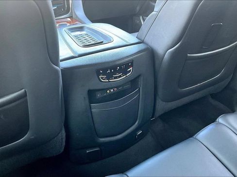 Used 2015 Cadillac Escalade ESV Premium AWD/4WD image 10