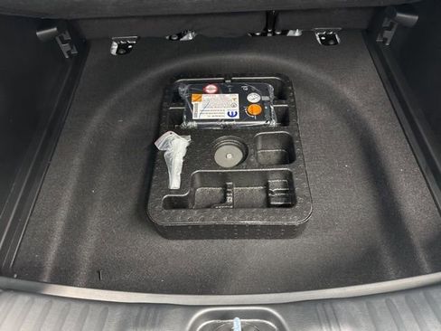 New 2026 Jeep Compass Limited image 13