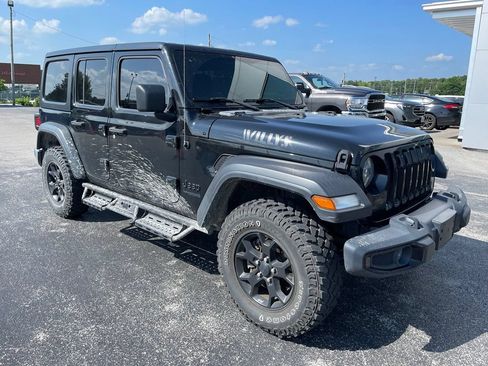 Used 2021 Jeep Wrangler Unlimited Sport AWD/4WD image 2