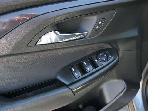 Used 2023 Chevrolet TrailBlazer RS w/ Convenience Package image 12