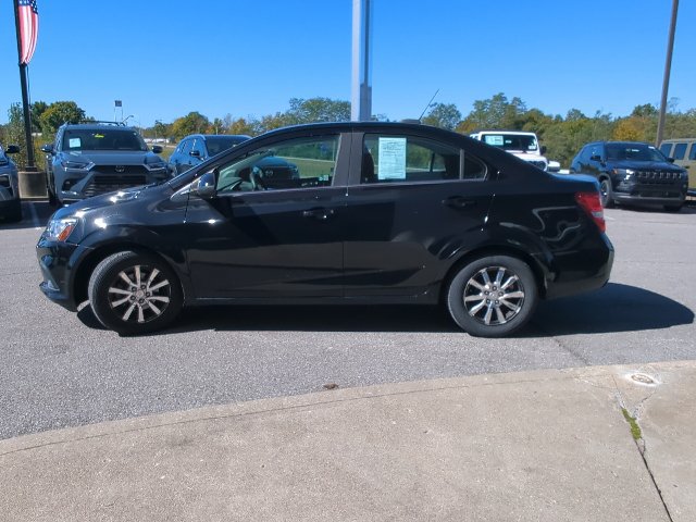 Used 2019 Chevrolet Sonic LT FWD image 9