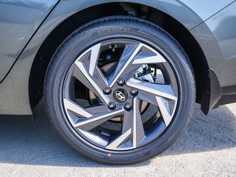 New 2026 Hyundai Elantra Limited FWD image 10