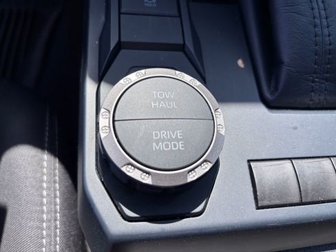 Used 2025 Toyota Tacoma TRD Sport RWD image 27